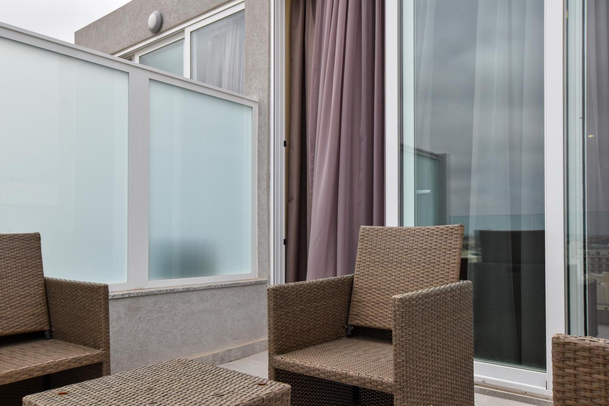 51Hh Apartments Gzira Ngoại thất bức ảnh